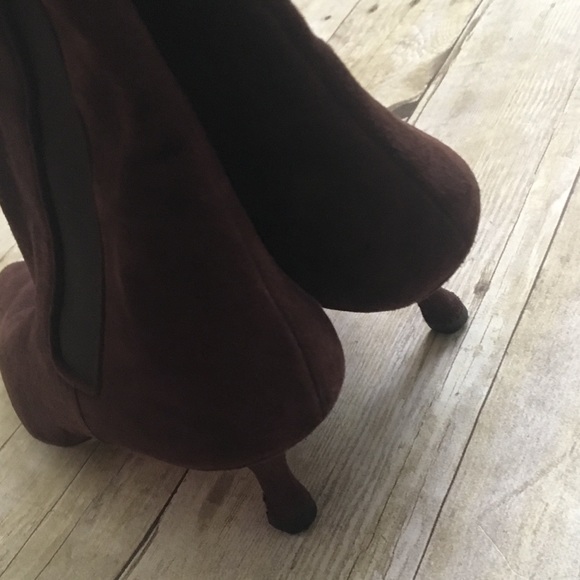 MANOLO BLAHNIK Brown Suede Stiletto Ankle Booties - Picture 8 of 8